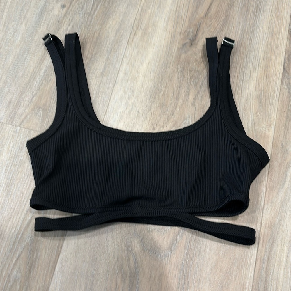 SHEIN RIBBED BLACK BRALETTE/CROP